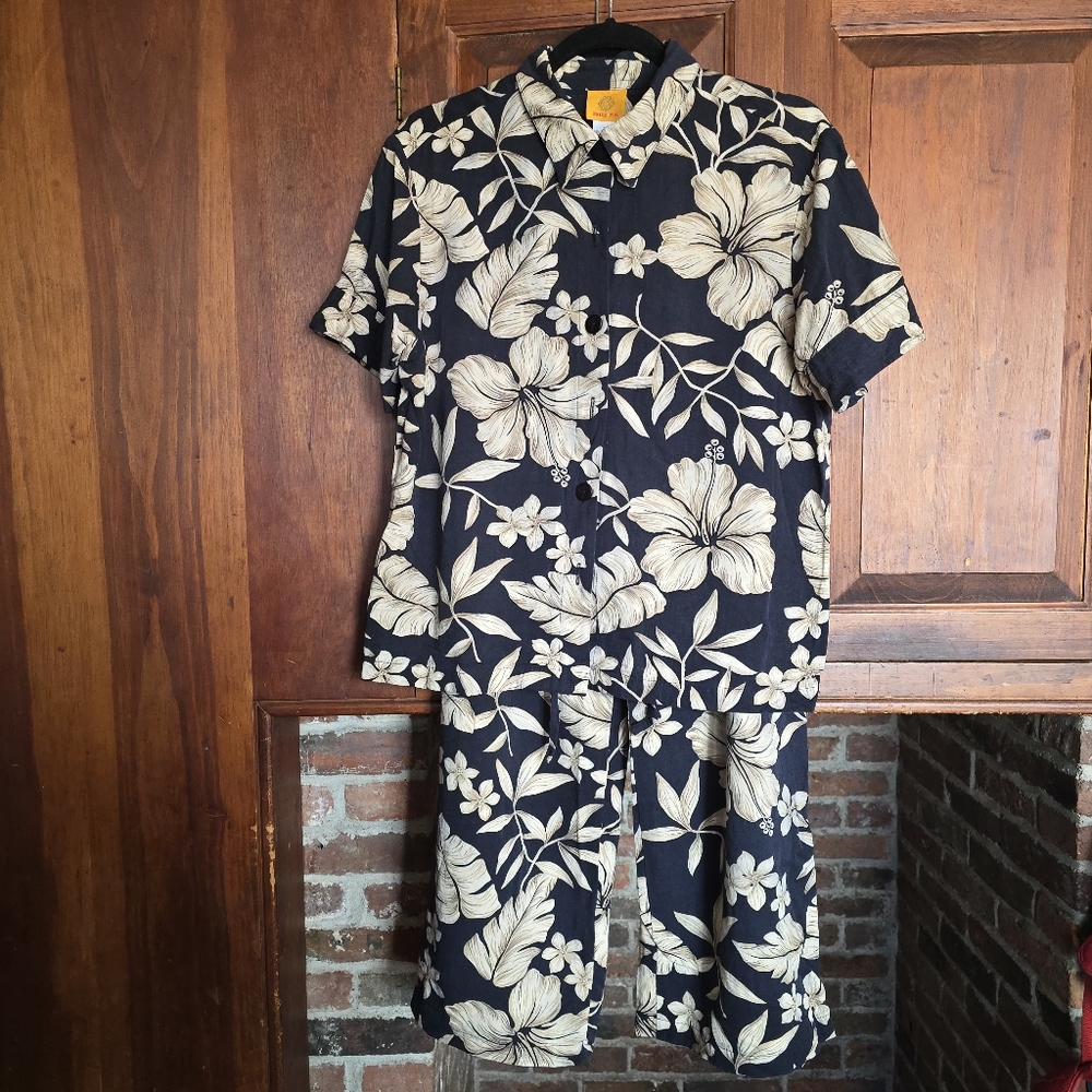 Ruby Rd Black Tan Floral Hawaiian Linen Blend Shirt and Crop Pants Set - 10